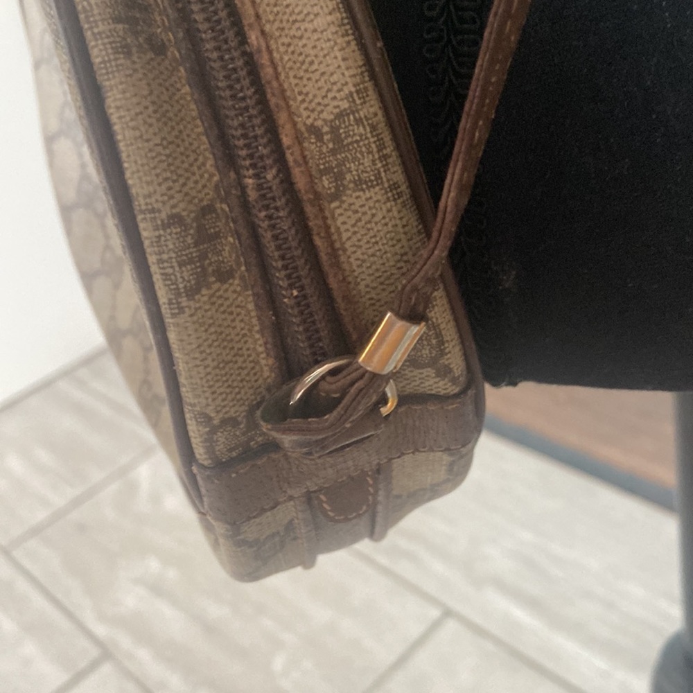 RARE Vintage Gucci Canteen GG Monogram Crossbody - Picture 9 of 9